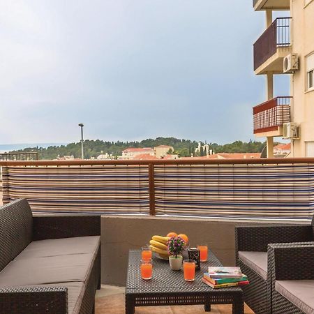Stunning Apartment In Makarska With Kitchen Eksteriør bilde